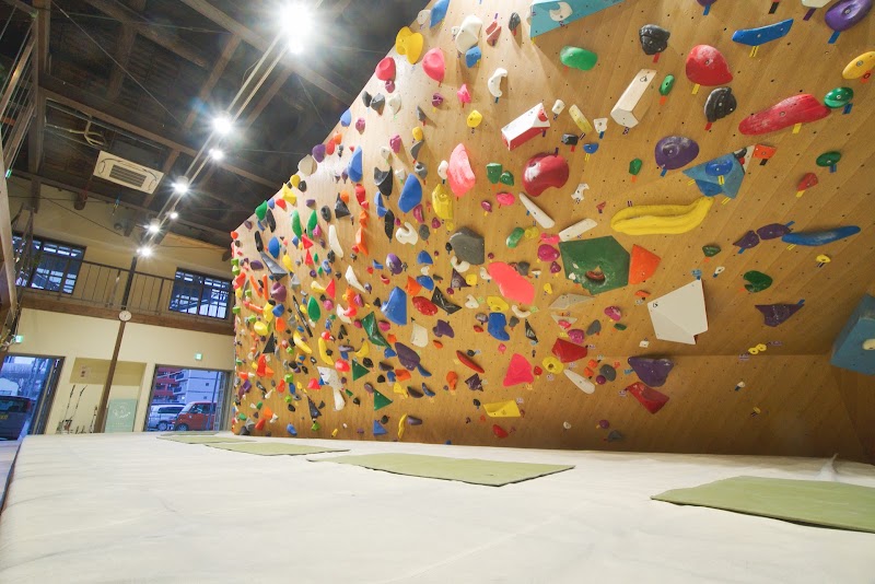 Knot Bouldering House(那古野)(名古屋)